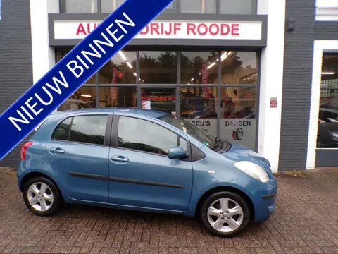 Toyota Yaris 1.3 VVTi 5-Drs AIRCO,NW APK, LMV,GOED ONDERHOUDEN!