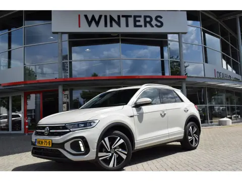 Volkswagen T-Roc 1.5 TSI R-Line Edition | Trekhaak | Adaptieve Cruise Control | Dodehoek Detectie | 