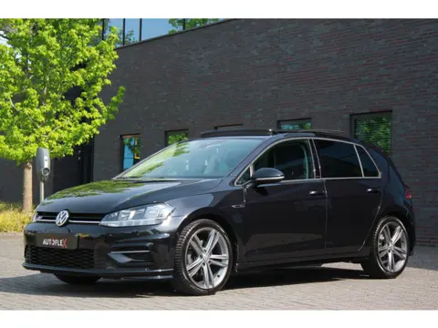 Volkswagen GOLF 1.5 TSI Highline