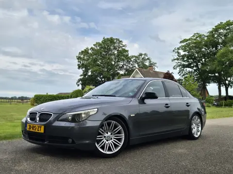 BMW 5 Serie 520i Executive (bj 2004, automaat)