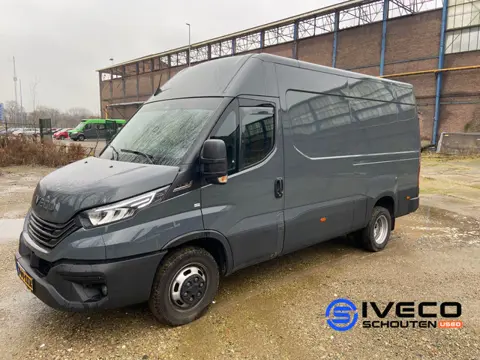 Iveco Daily 40C18V A8 Cruise control - Dubbellucht - Automaat- L3H2 -176pk - Trekhaak Standplaats: A