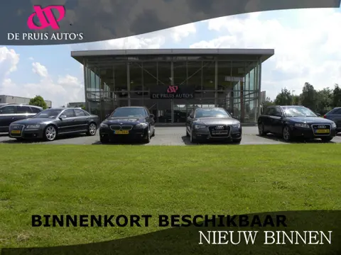 Toyota C-HR 2.0 Hybrid Style JBL-sound Camera 18 inch