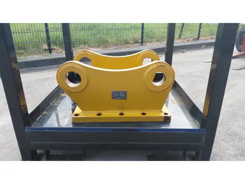 Caterpillar 336 / 340 mounting bracket DB linkage 100/90mm