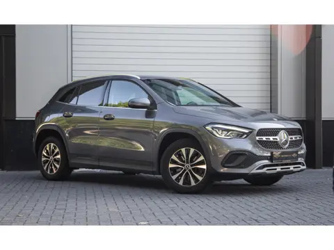 Mercedes-Benz GLA-klasse 250 e Business Solution Luxury Limited