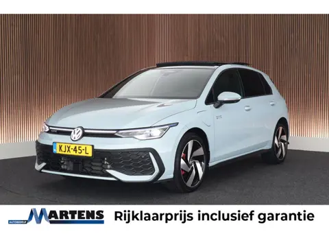 Volkswagen Golf 1.5 272pk eHybrid GTE Panoramadak Trekhaak 360Camera IQ.Light Keyless Virtual Cockpi