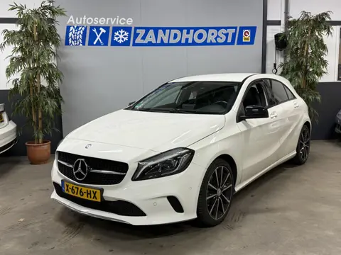 Mercedes-Benz A-Klasse 180 Ambition // 17 inch // Stoelverw. // Navi