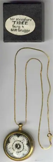 Brugse kant in hanger