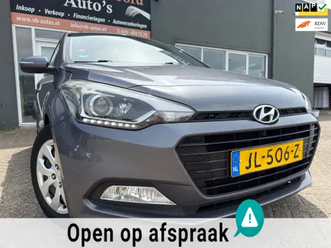 Hyundai I20 1.0 T-GDI Comfort van 2de Eigenaar met parkeersensoren en navigatie en bluetooth telefoo
