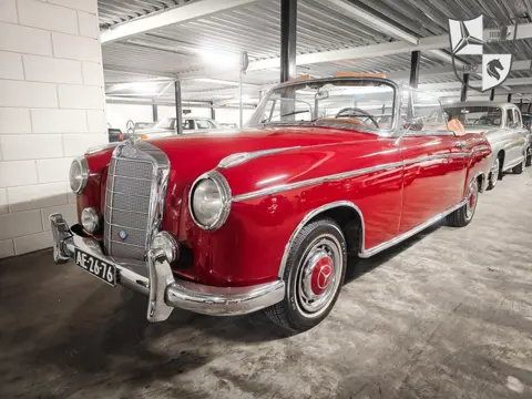 Mercedes-Benz W128-030 220 SE CABRIOLET