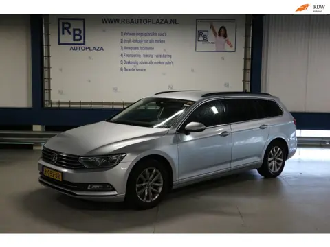 Volkswagen Passat Variant 1.4 TSI ACT Highline / NIEUW MODEL / TOP AUTO ! ! !