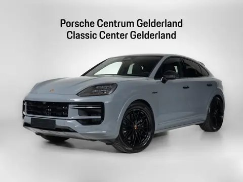 Porsche Cayenne Coupé E-Hybrid Black Edition