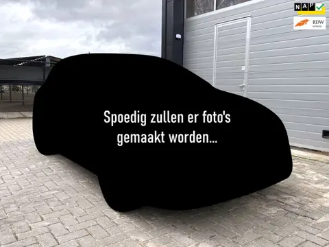 Kia Niro 1.6 GDi Hybrid DynamicLine - Navigatie - Achteruitrijcamera - Half-Lederen Bekleding - Voll