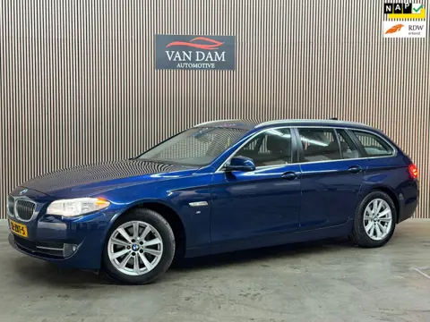 BMW 5-serie Touring 528xi Upgrade Edition 2012 NAP LED LEDER TREKHAAK