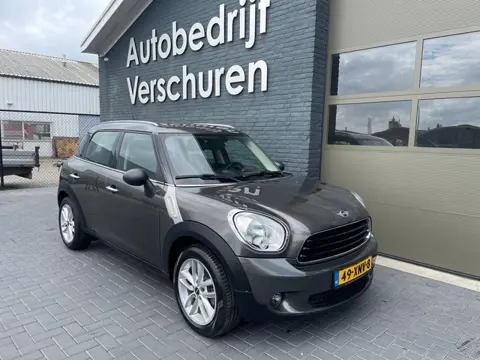Mini Countryman 1.6 One Edition groot scherm navigatie cruise control bluetooth