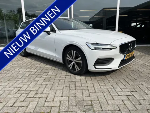 Volvo V60 2.0 B3 Core Carplay / Led / ACC / Clima