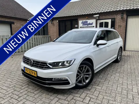 Volkswagen Passat Variant 1.4 TSI ACT Highline Business R Trekhaak Virtual cockpit