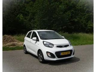 Kia Picanto 1.2 CVVT ISG Comfort Pack . 5 Drs . Airco . Navigatie . LMV . Verstralers . enz