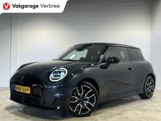MINI 3-deurs Cooper SE John Cooper Works M 54.2 kWh | Navigatie/Android/Apple Carplay | LM Velgen 18