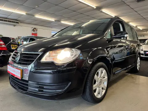 Volkswagen Touran 1.4 TSI Comfortline. Ketting vervangen, nwe apk,cruise/climate control, parrot en 
