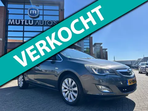 Opel Astra Sports Tourer 1.4 Turbo Cosmo NAP LEDER Airco XENON APK