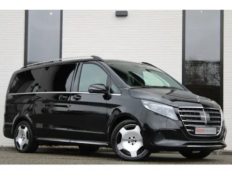 Mercedes-Benz V-Klasse 300d / AMG / Exclusive / DC / 360 Camera / Burmester / Vol Opties / NIEUWSTAA