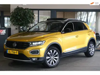 Volkswagen T-Roc 1.5 TSI Sport 150PK DSG Pano Navi PDC