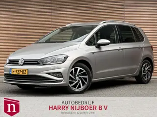 Volkswagen Golf Sportsvan 1.0 TSI Highline Edition Trekhaak / All season banden / Stoel verwarming /