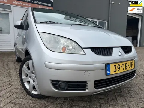 Mitsubishi Colt 1.3 Heartbeat 5 drs met airco en met nieuwe Apk