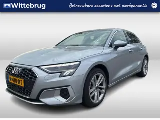 Audi A3 Sportback 30 TFSI Advanced edition / App Connect / Navi / 17" velgen