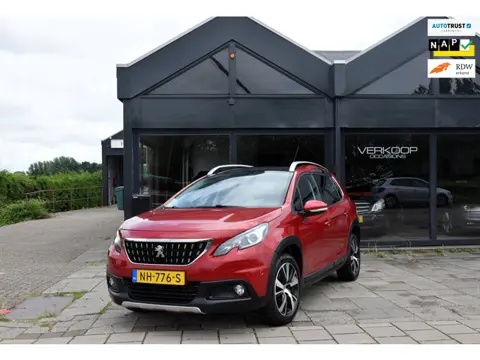 Peugeot 2008 1.2 PureTech Allure Camera Carplay Automaat Pano