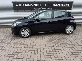 Peugeot 208 1.2 PureTech Active Automaat met maar 40.657km!!! | PDC Achter | Navigatie | Cruise | Bl