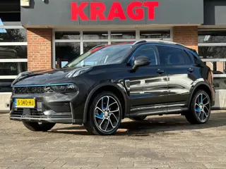 Lynk & Co 01 1.5 - 360 camera - schuifdak - LED - navi - climate - adap. cruise