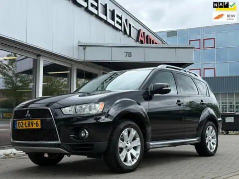 Mitsubishi Outlander 2.4 Instyle Automaat | Leder | Navigatie | 7 Pers