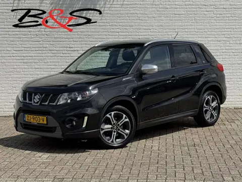 Suzuki Vitara 1.4 S Trekhaak Camera Pdc v+a Adaptieve cruise Keyless Navigatie Verwarmde stoelen