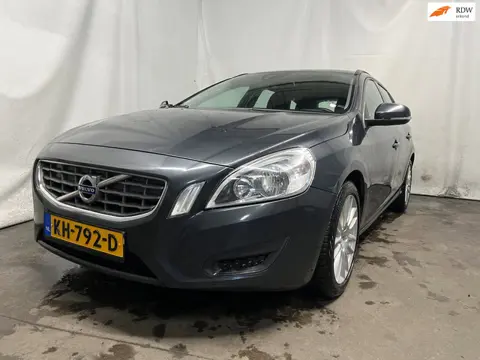 Volvo V60 1.6 DRIVe Kinetic - Schade