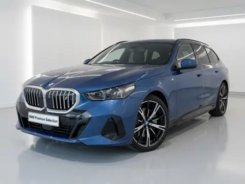 BMW i5 Touring eDrive40 84 kWh | M-Sport | 20" | CoPilot | Harman Kardon | Trekhaak | Stoelventilati