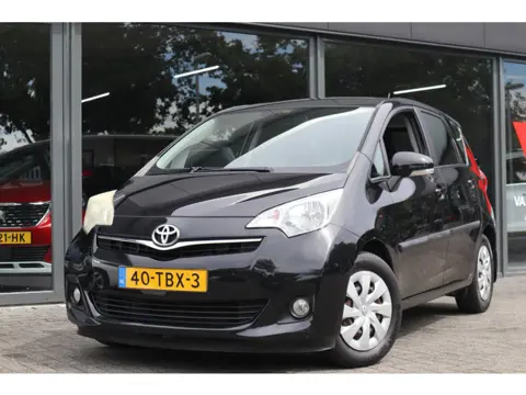 Toyota Verso-S 1.3 VVT-i Aspiration | RIJKLAAR | Automaat | Trekhaak