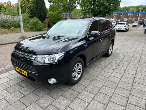 Mitsubishi Outlander 2.0 PHEV Business Edition Plug-In Hybrid