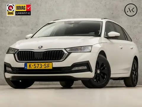 Škoda Octavia Combi 1.0 e-TSI Sportline Automaat (VIRTUAL COCKPIT, APPLE CARPLAY, GROOT NAVI, GETINT