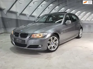 BMW 3-serie 318i High Executive leer clima navi AUTOM