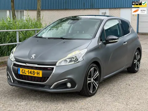 Peugeot 208 1.2 PureTech GT-line 110 PK Pano! Camera! Navi! Clima! 1 jaar APK!
