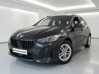 BMW 2 Serie Active Tourer 220i M-Sport | Trekhaak | Massage | Harman Kardon | Driving Assistant Plus