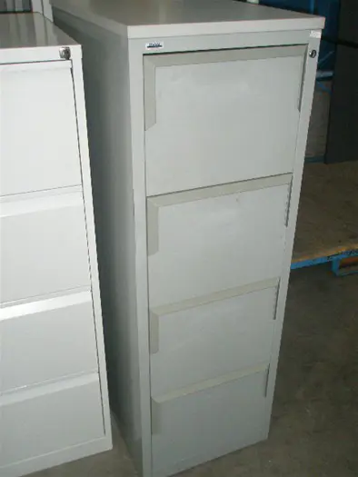 1x Hangmap kast 4-ladig