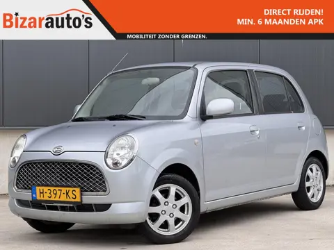 Daihatsu Trevis 1.0 / Cruise control / Carplay / 1jr APK / Airco