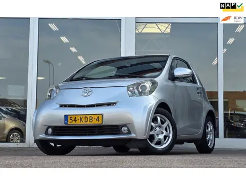 Toyota IQ 1.0 VVTi Aspiration Airco Navi LMV 15'' Bluetooth
