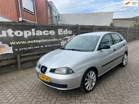 Seat Ibiza 1.4-16V Stella airco cv sportwielen