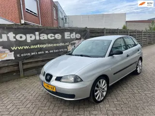 Seat Ibiza 1.4-16V Stella airco cv sportwielen