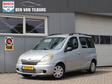 Toyota Yaris Verso 1.5-16V VVT-i Sol AIRCO TREKHAAK