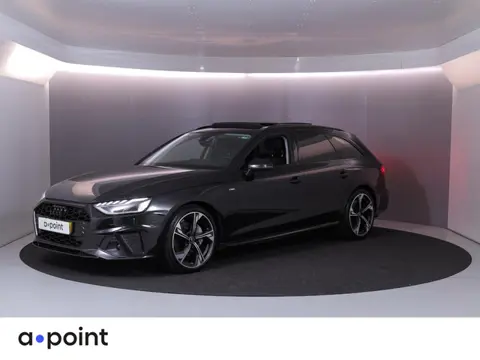Audi A4 Avant 40 TFSI S edition 204 pk S-tronic | Navigatie | Panoramadak | Trekhaak (wegklapbaar) |