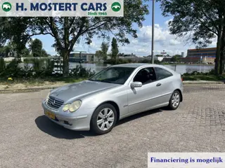 Mercedes-Benz C-Klasse Sportcoupe 180 K. * NIEUWE APK * AIRCO * AUTOMAAT * Super auto!